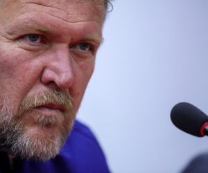14.11.2019., Zenica, Bosna i Hercegovina - Konferencija za medije nogometne reprezentacije Bosne i Hercegovine uoci kvalifikacijske utakmice za Euro 2020. protiv Italije. Izbornik Robert Prosinecki
Photo: Armin Durgut/PIXSELL