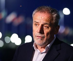 18.05.2020., Zagreb - Vodeni zastor fontana na Sveucilisnoj livadi u Ulici Hrvatske bratske zajednice zasvijetlio je u cast pripadnica i pripadnika Civilne zastite. Gradonacelnik Milan Bandic. 
Photo: Luka Stanzl/PIXSELL
