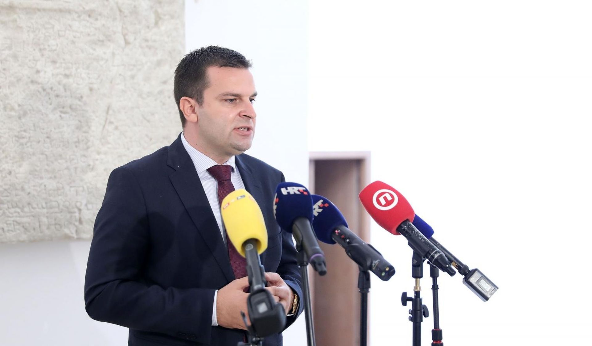 25.09.2020., Zagreb - Zastupnik Dario Hrebak komenirao je osnivanje saborskog istraznog povjerenstva.  
Photo: Patrik Macek/PIXSELL
