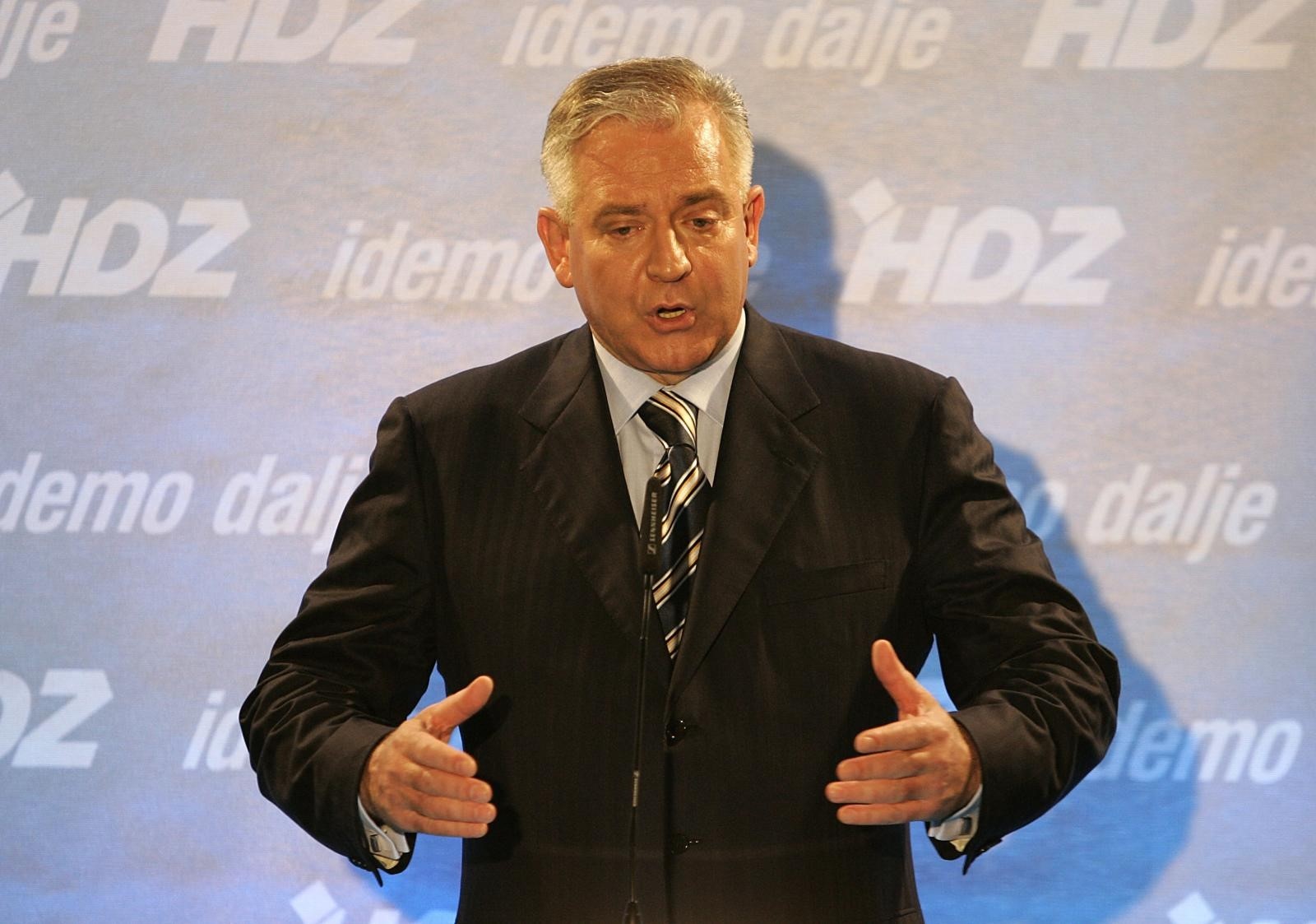 25.11.2007., Zagreb - Clanovi i simpatizeri HDZ-a izborne rezultate pratili su u izbornom stozeru koji je bio smjesten u muzeju Mimara. 
Ivo Sanader.
Photo: Jurica Galoic/PIXSELL