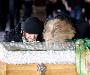 22, November, 2020, Belgrade - The requiem liturgy for the blessed Patriarch Irinej began at 9 a.m., and the earthly remains of the patriarch will be lowered into the tomb in the crypt of the temple of St. Sava after the service and sermons. Sister of Patriarch Irinej Milijanka Kovcevic. Photo: Antonio Ahel/ATAImages

22, novembar, 2020, Beograd  - Zaupokojena liturgija za blazenopocivseg patrijarha Irineja pocela je u 9 sati, a zemni ostaci patrijarha bice spusteni u grobnicu u kripti hrama Svetog Save nakon opela i beseda.  . Photo: Antonio Ahel/ATAImages