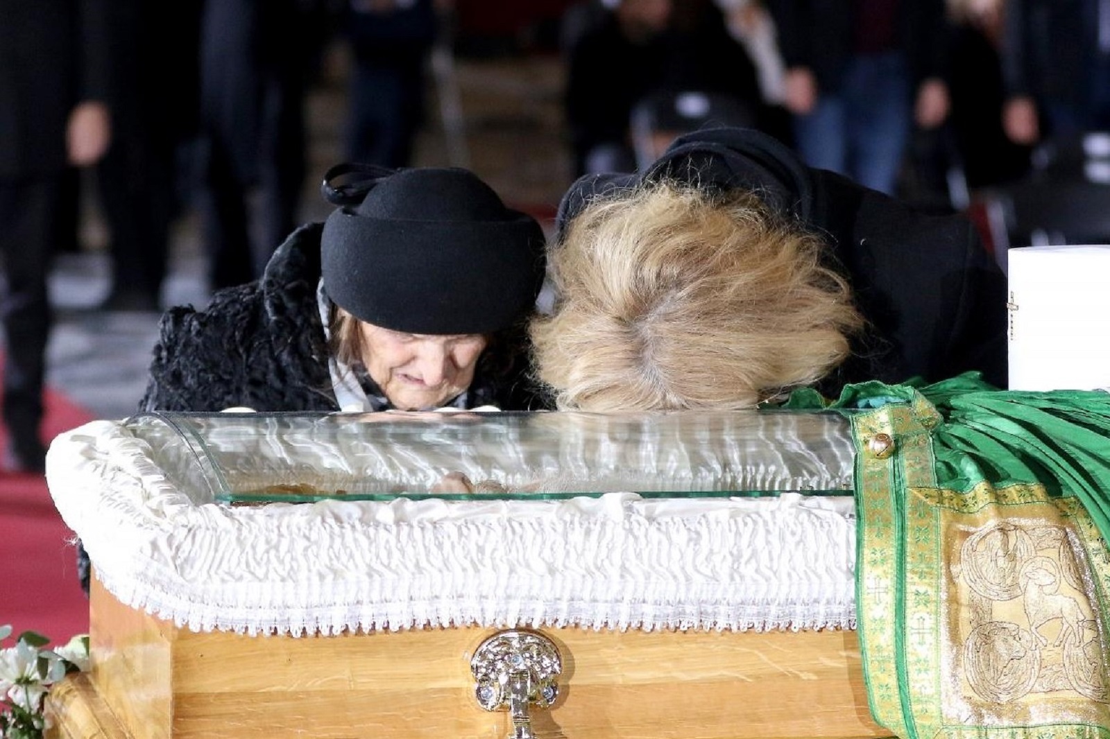 22, November, 2020, Belgrade - The requiem liturgy for the blessed Patriarch Irinej began at 9 a.m., and the earthly remains of the patriarch will be lowered into the tomb in the crypt of the temple of St. Sava after the service and sermons. Sister of Patriarch Irinej Milijanka Kovcevic. Photo: Antonio Ahel/ATAImages

22, novembar, 2020, Beograd  - Zaupokojena liturgija za blazenopocivseg patrijarha Irineja pocela je u 9 sati, a zemni ostaci patrijarha bice spusteni u grobnicu u kripti hrama Svetog Save nakon opela i beseda.  . Photo: Antonio Ahel/ATAImages