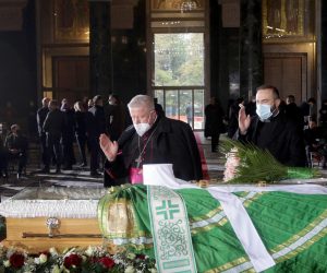22, November, 2020, Belgrade - The requiem liturgy for the blessed Patriarch Irinej began at 9 a.m., and the earthly remains of the patriarch will be lowered into the tomb in the crypt of the temple of St. Sava after the service and sermons. Stanislav Hocevar. Photo: Antonio Ahel/ATAImages

22, novembar, 2020, Beograd  - Zaupokojena liturgija za blazenopocivseg patrijarha Irineja pocela je u 9 sati, a zemni ostaci patrijarha bice spusteni u grobnicu u kripti hrama Svetog Save nakon opela i beseda.  . Photo: Antonio Ahel/ATAImages
