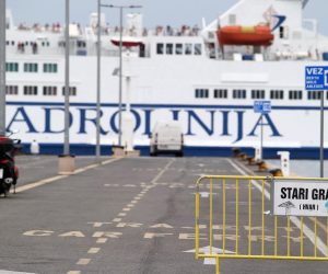 18.08.2020., Split - Promet u splitskoj trajektnoj luci nakon nedavnog povecanja broja zarazenih koronavirusom.
Photo: Ivo Cagalj/PIXSELL