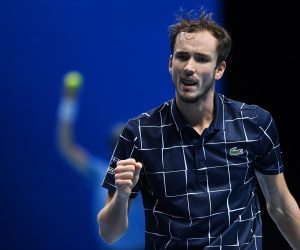 epa08828286 Russia's Daniil Medvedev reacts after winning a crucial point against Serbia's Novak Djokovic during a Nitto ATP finals tennis match at the O2 Arena in London, Britain, 18 November 2020.  EPA/ANDY RAIN