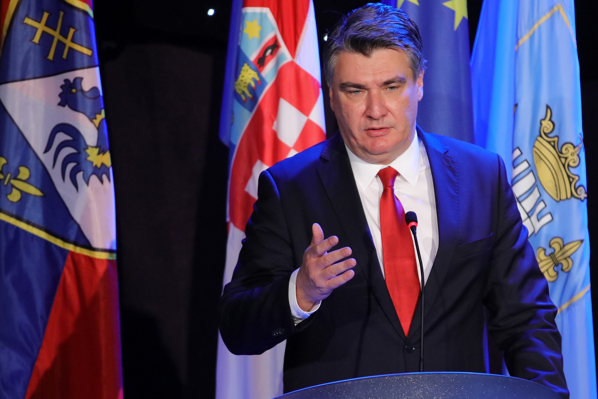 Koprivnica, 04.11.2020. - U povodu obilježavanja Dana Grada Koprivnice održana je svecana sjednica Gradskog vijeca uz nazocnost predsjednika Republike Hrvatske Zorana Milanovica. Na fotografiji Zoran Milanovic.
foto HINA/ ml