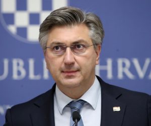 20.11.2020.,   Zagreb - U Vladi RH je odrzan je sastanak vladinog Znanstvenog savjeta za koronavirus. Predsjednik Vlade Andrej Plenkovic odrzao je konferenciju za medije na kojoj je govorio o zakljuccima sastanka.
Photo: Igor Kralj/PIXSELL
