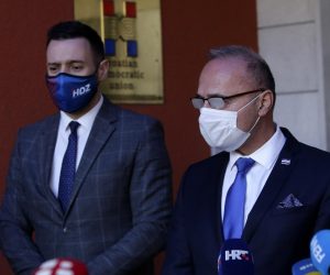 28.11.2020., Mostar - Ministri Vlade Republike Hrvatske Natasa Tramisak i Gordan Grlic Radman sastali se sa izaslanstvom HDZ-a Bosne i Hercegovine . 
Denis Kapetanovic/PIXSELL