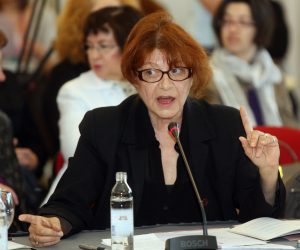 Zagreb, 07.05.2010 - Vesna Kesiæ tijekom okruglog stola pod nazivom "Ravnopravnost spolova u medijima" u organizaciji Ureda za ravnopravnost spolova Vlade RH.
foto FaH/ Damir SENÈAR /ds