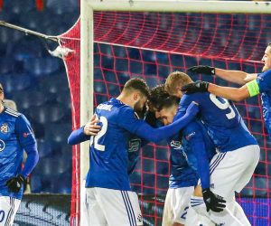 epa08860160 Players of Dinamo Zagreb celebrate their first goal during the UEFA Europa League group K soccer match between Feyenoord Rotterdam and Dinamo Zagreb at the Kuip in Rotterdam, The Netherlands, 03 December 2020.  EPA/PIETER STAN DE JONGE