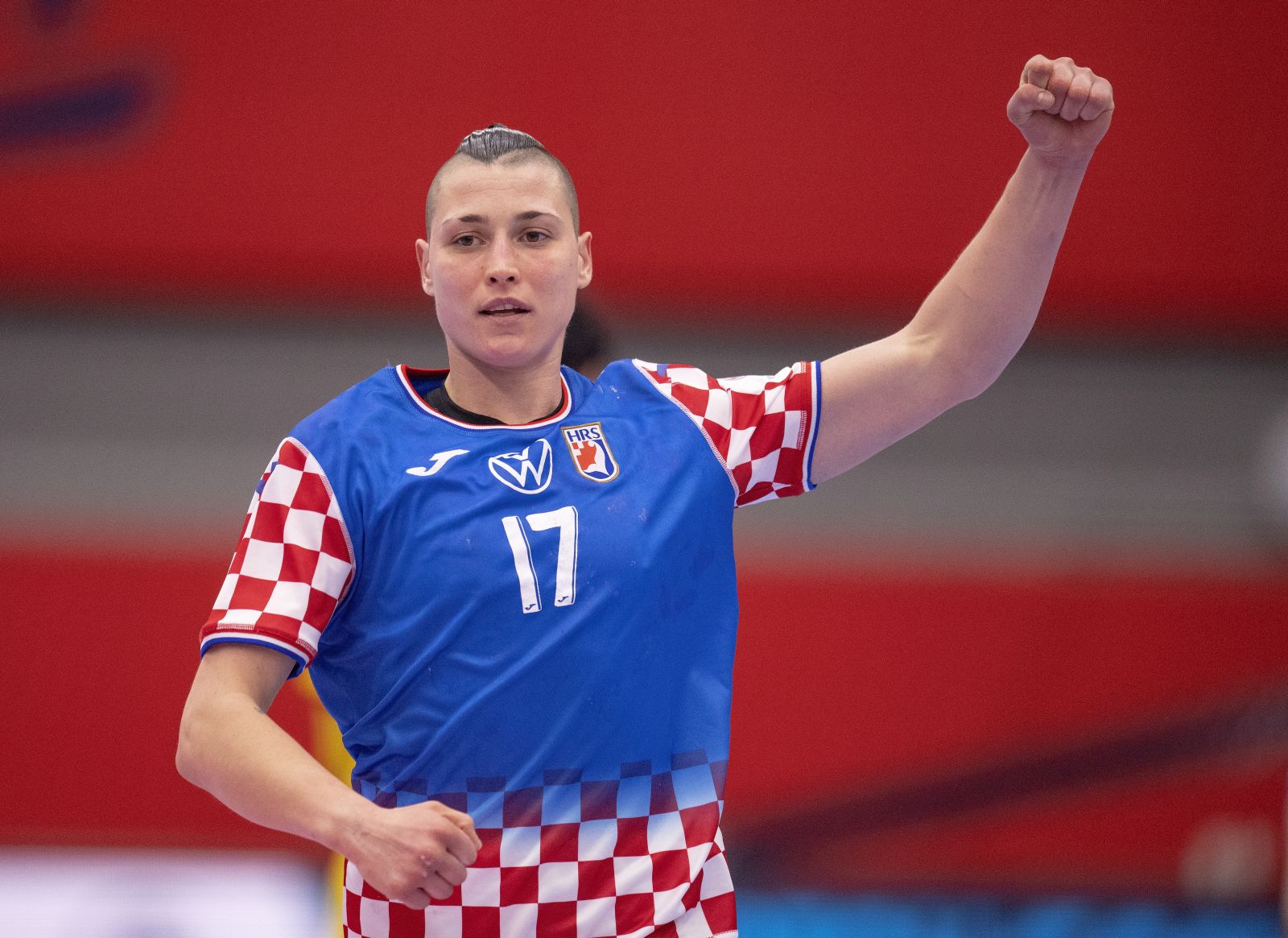 epa08875557 Katarina Jezic of Croatia celebrate during the EHF EURO 2020 European Women's Handball Main Round - Group II match between Croatia and Romania at Sydbank Arena in Kolding, Denmark, 10 December 2020.  EPA/BO AMSTRUP  DENMARK OUT