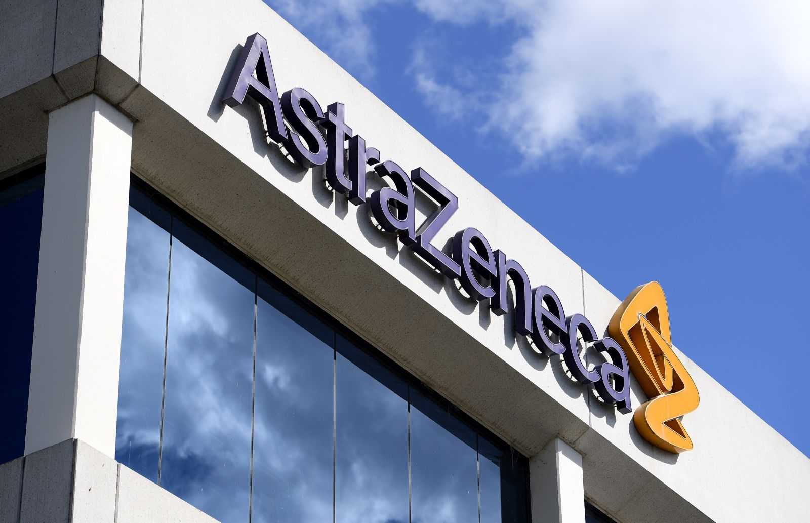 epa08876756 (FILE) A view of the logo at biopharmaceutical company AstraZeneca headquarters in Sydney, Australia, 19 August 2020 (reissued 11 December 2020). According to reports on 11 December 2020, British biopharmaceutical company AstraZeneca announced that it will test its coronavirus vaccine combined with Russian Sputnik V vaccine to increase the Covid-19 vaccines efficiency.  EPA/DAN HIMBRECHTS AUSTRALIA AND NEW ZEALAND OUT A *** Local Caption *** 56329596