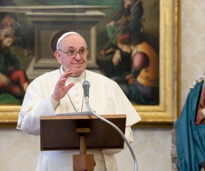 epa08907590 A handout picture provided by the Vatican Media shows Pope Francis reacting during his Angelus Prayer from the library of the Palazzo Apostolico, in Vatican City, 27 December 2020 (issued 28 December 2020).  EPA/VATICAN MEDIA HANDOUT  HANDOUT EDITORIAL USE ONLY/NO SALES