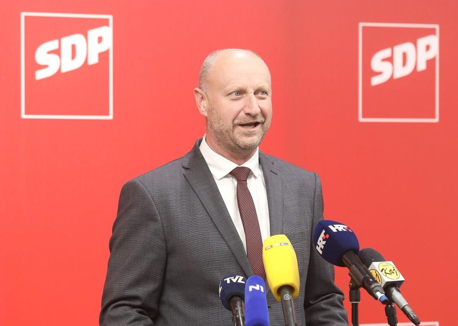 01.10.2020., Zagreb - Kandidat za predsjednika SDp-a Zeljko Kolar odrzao je u sjedistu stranke konferenciju za medije prije drugog kruga izbora.
Photo: Patrik Macek/PIXSELL
