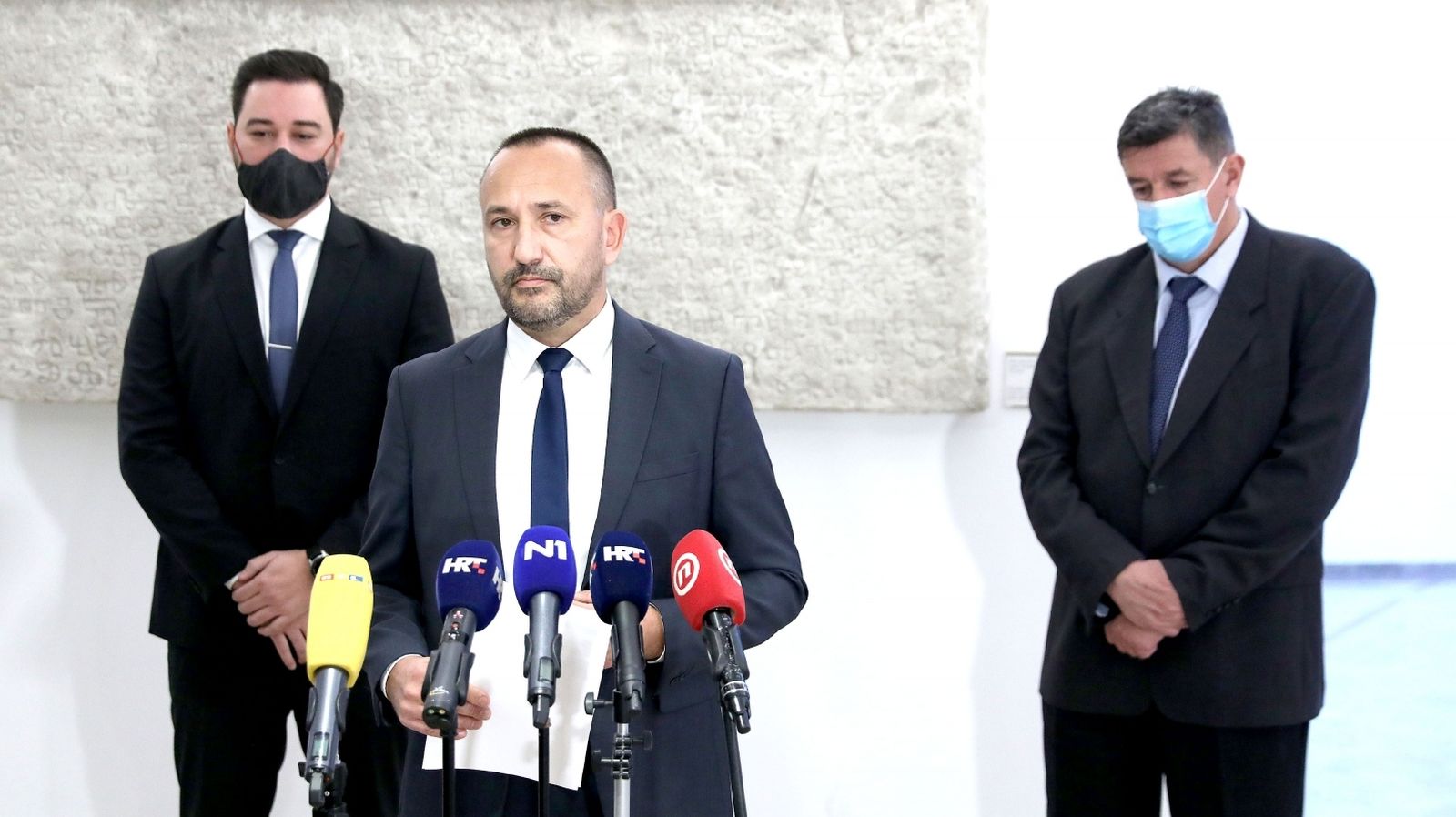 04.12.2020., Zagreb - Na konferenciji za medije hrvatskih suverenista odrzanoj u Saboru o prodlasenju iskljucivog gospodarskog pojasa govorio je Hrvoje Zekanovic. 
Photo: Patrik Macek/PIXSELL