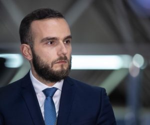 04.12.2020., Zagreb - Izjava ministra rada, mirovinskoga sustava, obitelji i socijalne politike Josipa Aladrovica o gospodarskim mjerama.
Photo: Davor Puklavec/PIXSELL