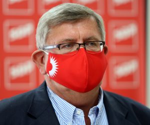 06.11.2020., Rijeka - SDP predstavlja kandidate za gradonacelnika i zamjenika. Nazocili su: gradonacelnik Vojko Obersnel, kandidat za gradonacelnika Marko Filipovic, za zamjenicu Sandra Krpan i predsjednik SDP-a Pedja Grbin.  . 
Photo:Goran Kovacic/PIXSELL