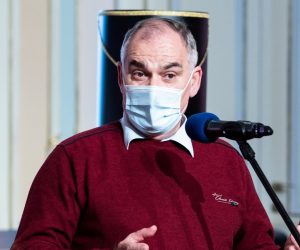 06.12.2020., Split - Paljenje druge advetnske svijece uz delicije s morskim plodovima u sklopu manifestacije Gastroadvent.
Blazenko Boban
Photo: Milan Sabic/PIXSELL