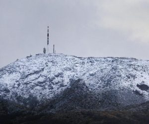07.12.2020., Zagvozd - Pogled na sjeverne padine Biokova gdje je snijeg zabijelio vrh sv. Jure.
Photo: Miroslav Lelas/PIXSELL