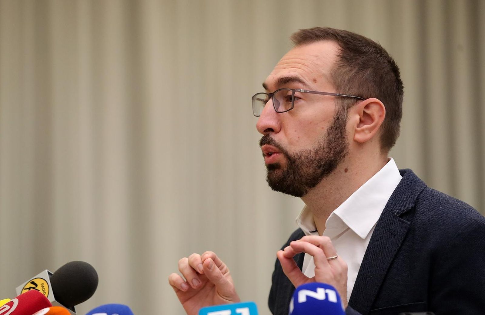 8.12.2020., Zagreb - Tomislav Tomasevic odrzao je konferenciju za medije za vrijeme trajanja sjednice Gradske skupstine. 
Photo: Goran Stanzl/PIXSELL
