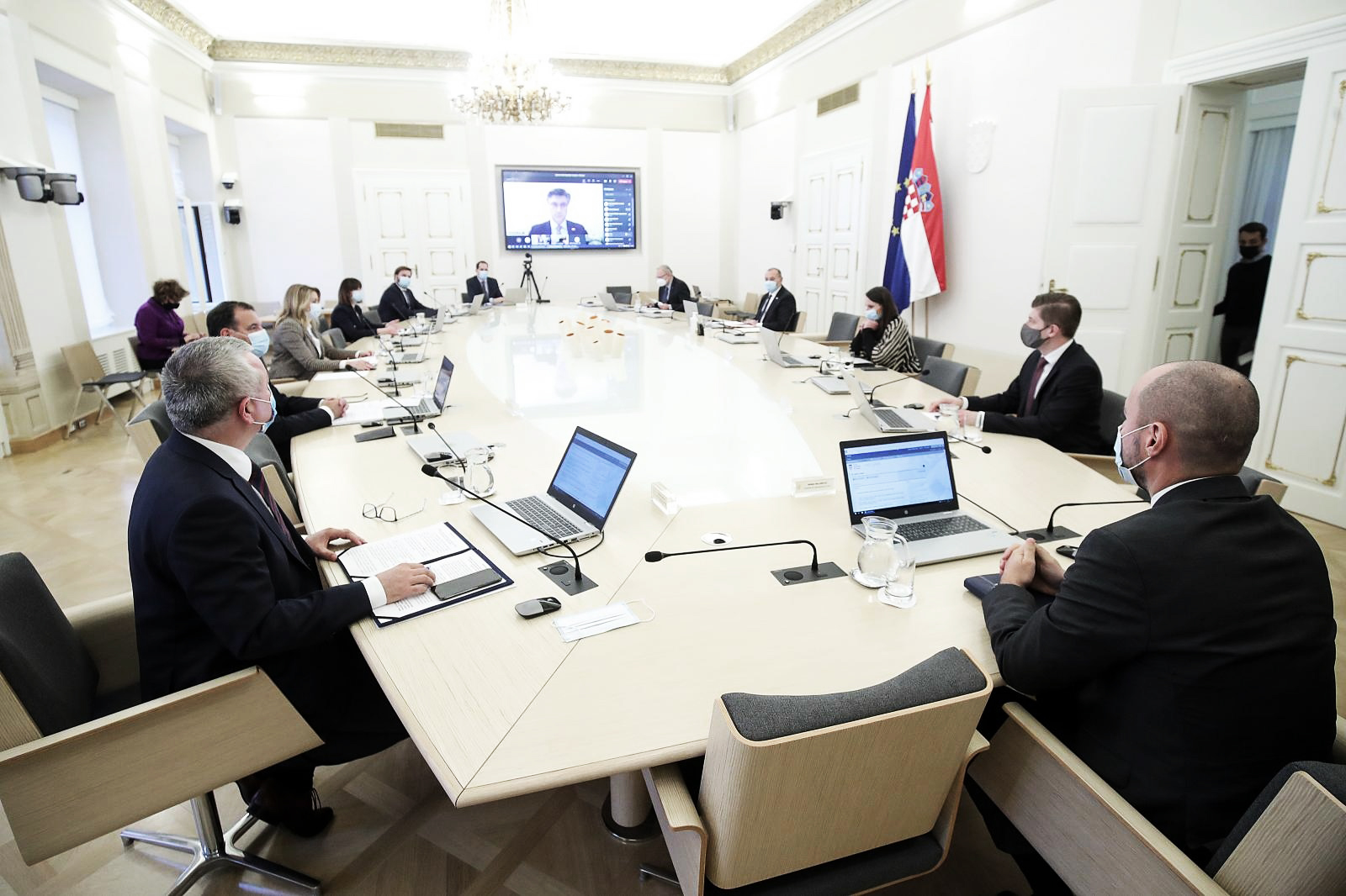09.12.2020., Zagreb - 28. sjednica Vlade Republike Hrvatske.
Predsjednik Vlade Andrej Plenkovic koji je pozitivan na koronavirus danasnju sjednicu pratio je putem video veze. 
Photo: Goran Stanzl/PIXSELL