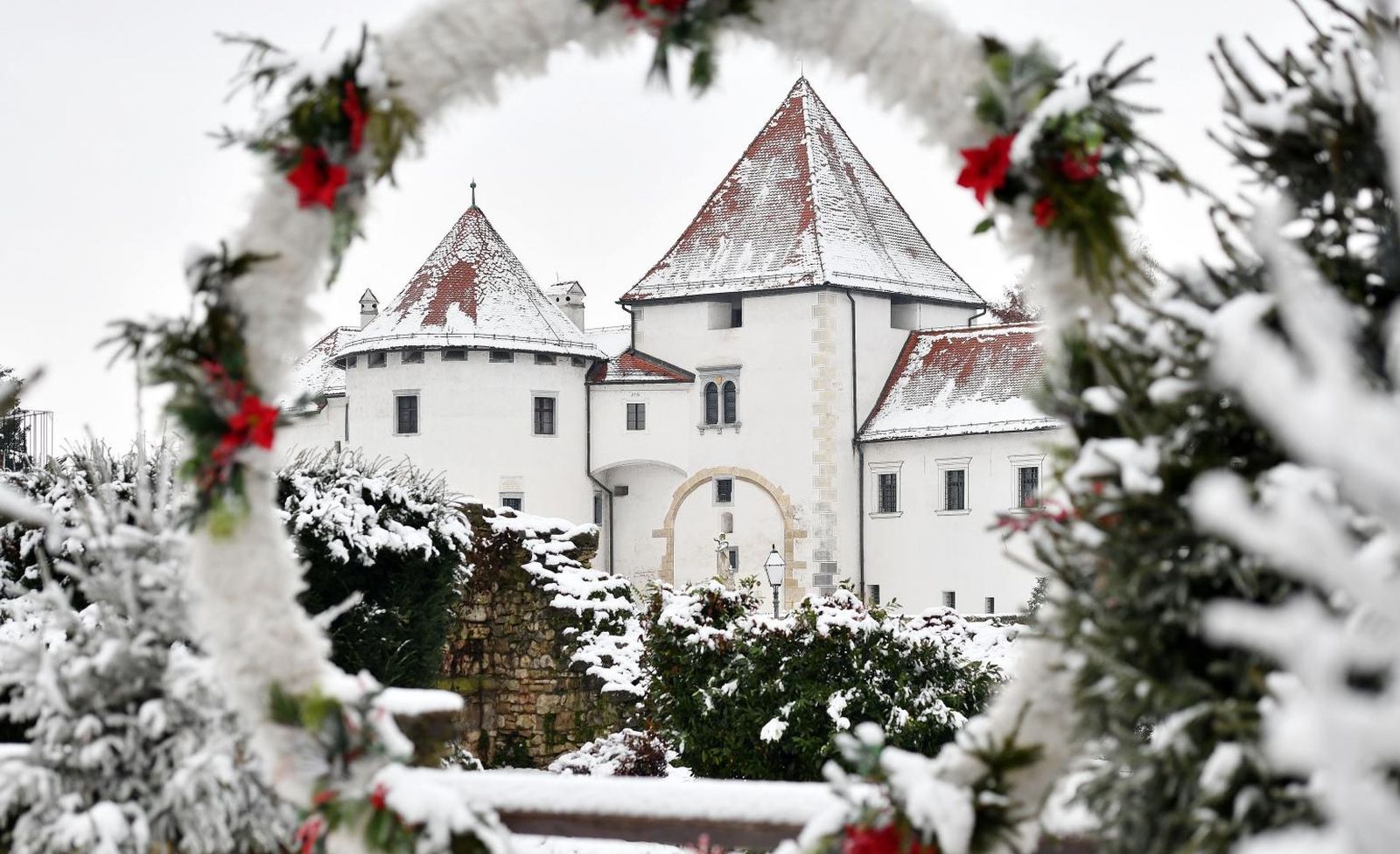 10.12.2020., Varazdin- U Varazdinu kroz noc zapao prvi veci snijeg nakon 3 godine.
Photo: Vjeran Zganec Rogulja/PIXSELL