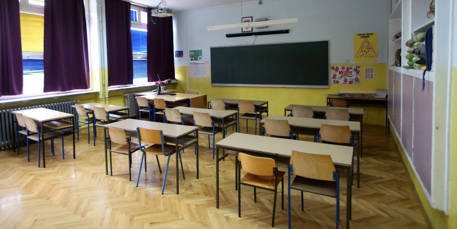 11.05.2020.,Sibenik - Odlukom Stozera za civilnu zastitu nakon mjesec i pol dana skole su otvorile svoja vrata.Odaziv ucenika je mali i ucionice su i dalje prazne. 
Photo: Dusko Jaramaz/PIXSELL