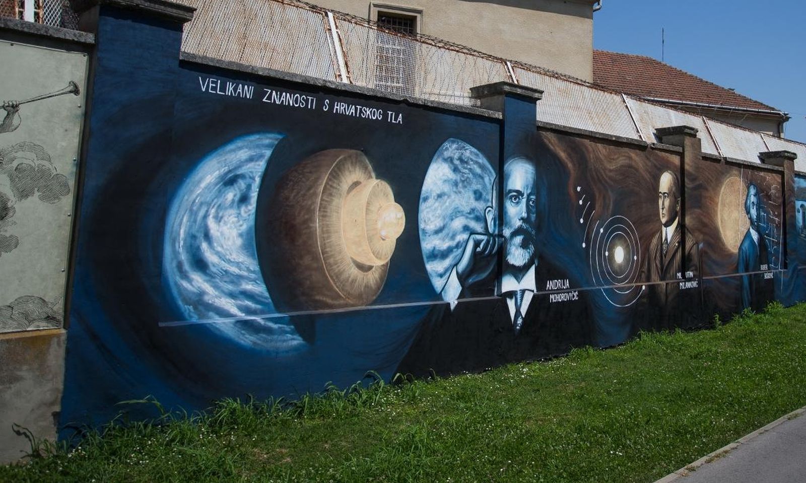 12.06.2019., Osijek - Na zidu osjeckog zatvora u prolazu od Ulice Kardinala Alojzija Stepinca prema Gornjogradskoj trznici nalazi mural sa pet istaknutih hrvatskih znanstvenika svjetskog glasa: Nikola Tesla, Rudjer Boskovic, Rudolf Steiner, Milutin Milankovic i Andrija Mohorovicic.  Photo: Davor Javorovic/PIXSELL
