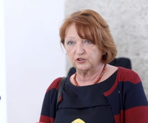 14.10.2020., Zagreb - Glavna  drzavna odvjetnica Republike Hrvatske Zlata Hrvoj Sipek sudjela je na zatvorenoj sjednici Odbora za unutarnju politiku i nacionalnu sigurnost, prije koje je dala izjavu za medije.
Photo: Patrik Macek/PIXSELL