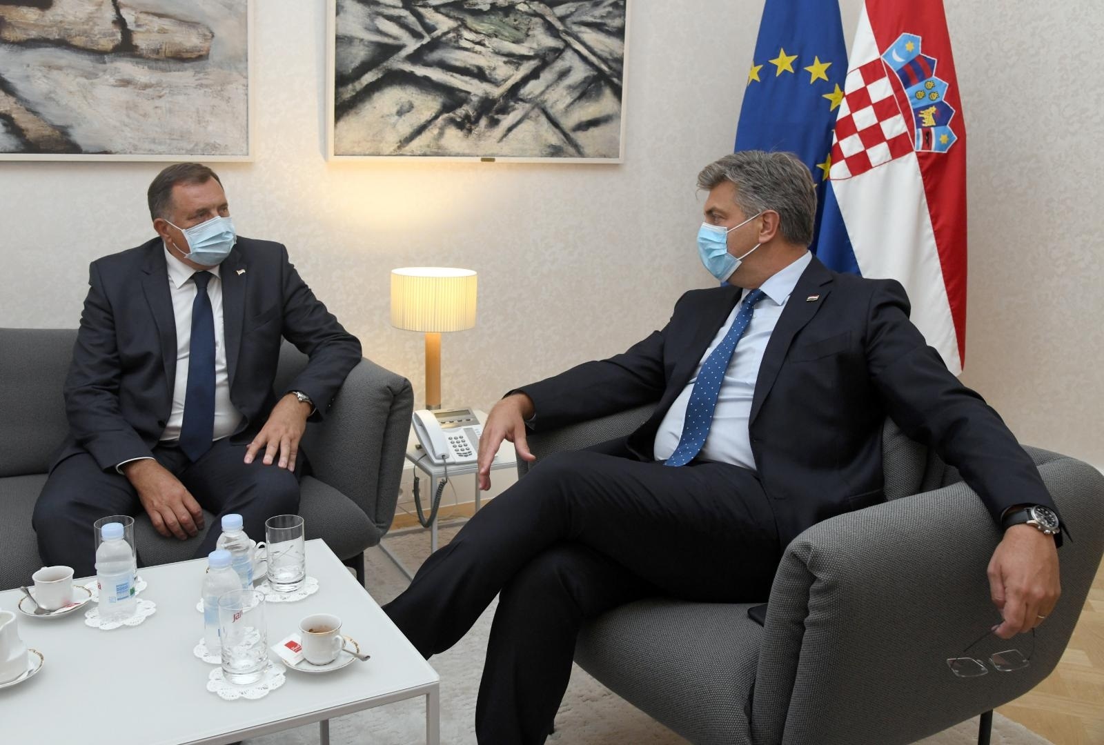 16.09.2020., Zagreb - Susret clana predsjednistva BiH Milorada Dodika i  predsjednika Vlade RH Andreja Plenkovica u Banskim dvorima.
Photo: Josip Regovic/PIXSELL