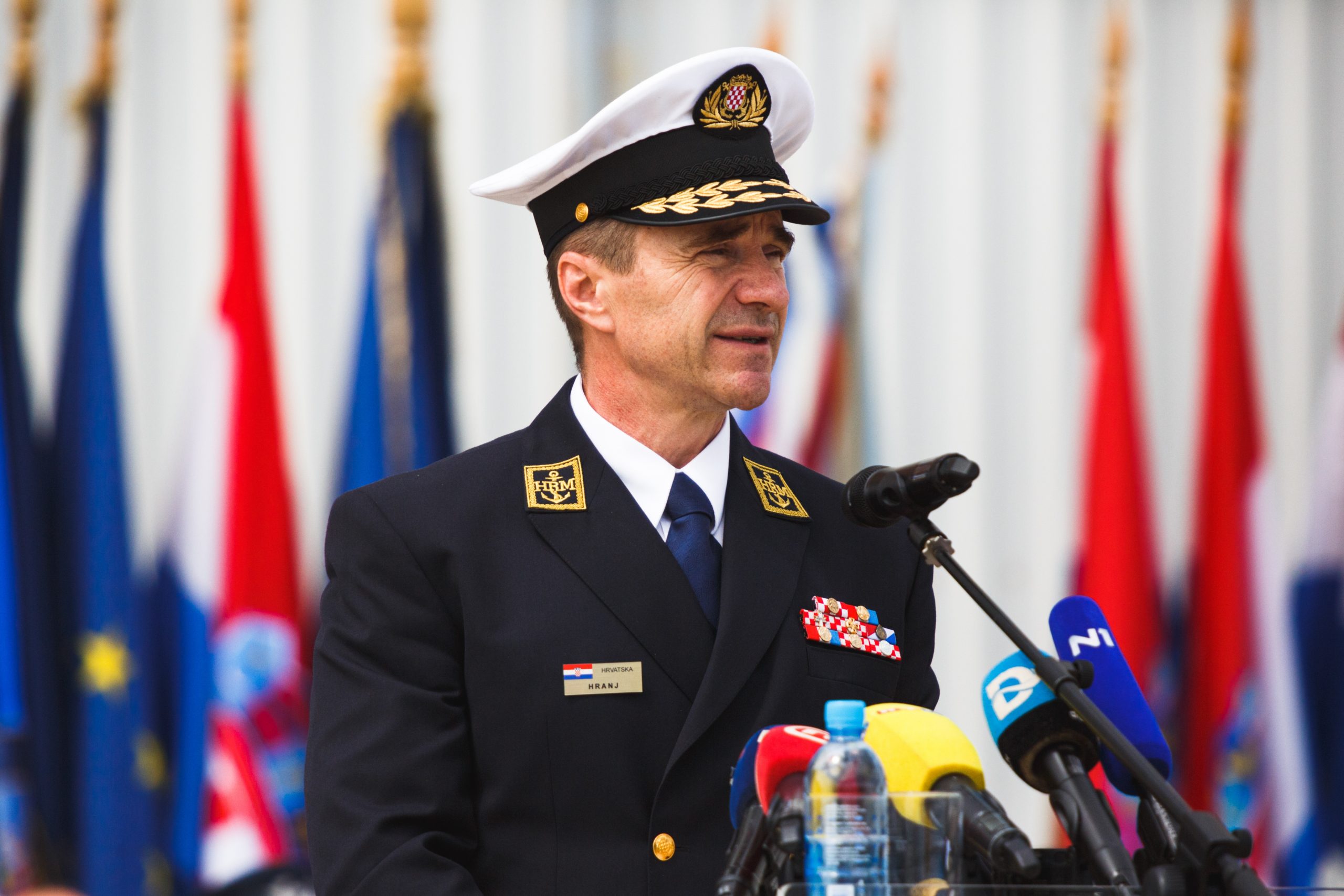 19.06.2020., Zemunik - Svecana dodjela letackog znaka kadetima 24. narastaja vojnoh pilota u zracnoj bazi "Pukovnik Mirko Vuksic". Nacelnik Glavnog stozera RH Robert Hranj Photo: Marko Dimic/PIXSELL