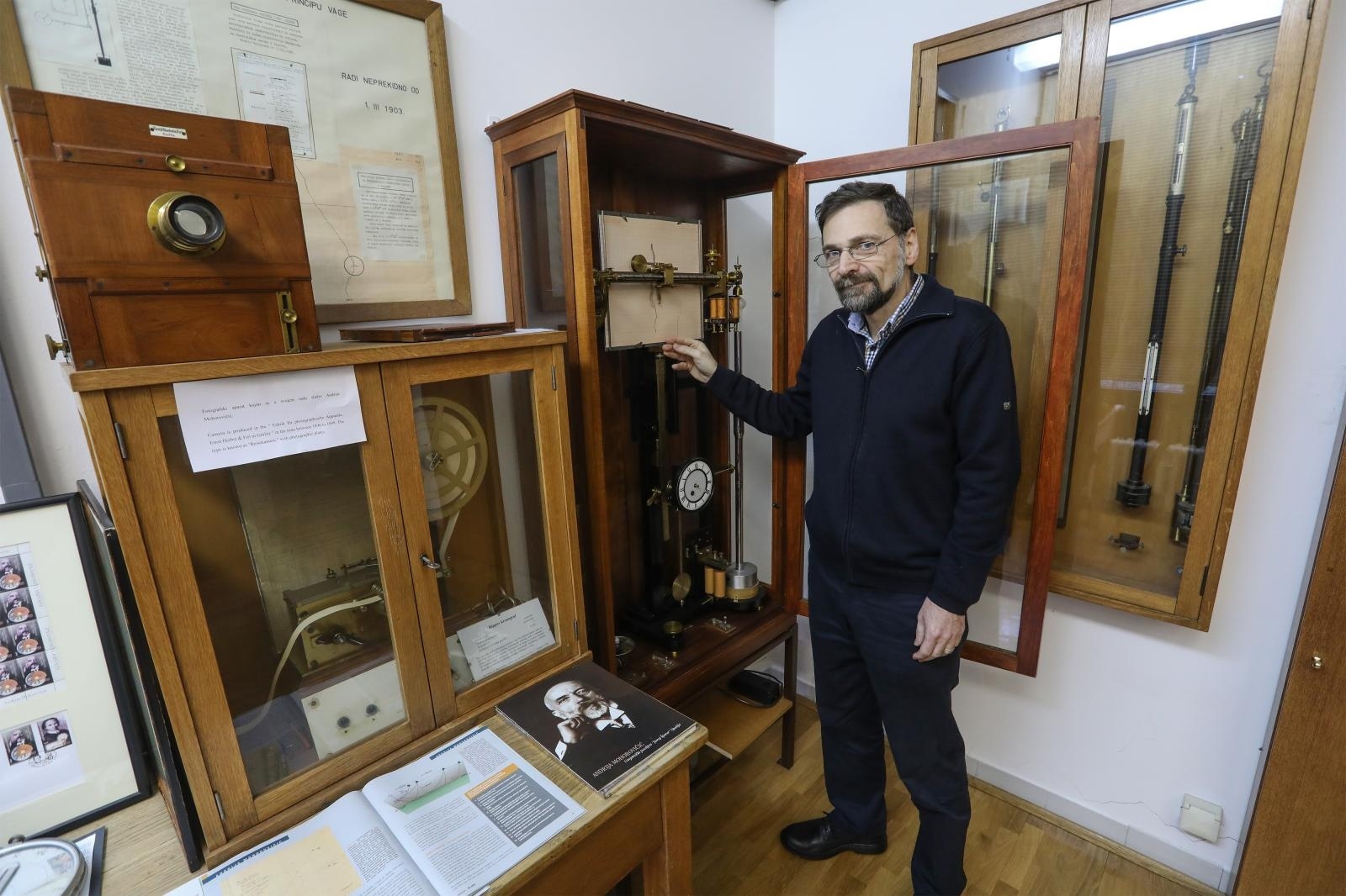20.02.2020., Zagreb - Prirodoslovno-matematicki fakultet Sveucilista u Zagrebu, Geofizicki odsjek PMF-a. Dr.sc Marijan Herak redoviti profesor. Muzej Andrije Mohorovicica, hrvatskog geofizicara i istaknutog hrvatskog znanstvenog djelatnika na podrucju meteorologije i seizmologije, s kraja 19. i pocetka 20. stoljeca. 
Photo: Robert Anic/PIXSELL