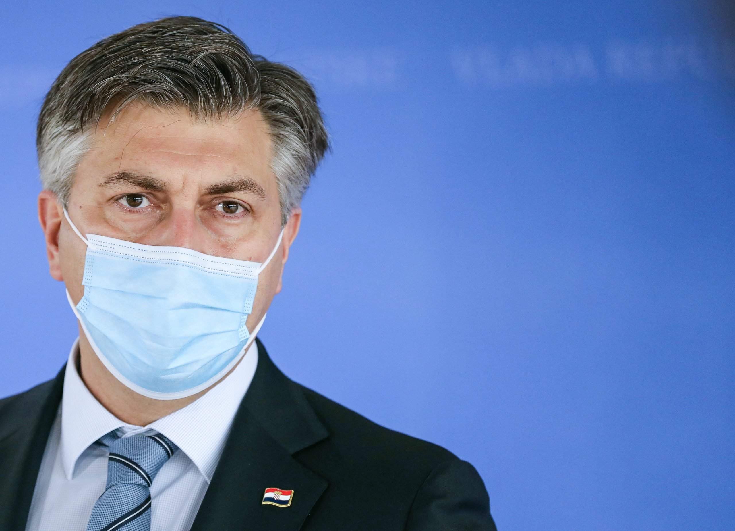 20.11.2020., Zagreb - Predsjednik Vlade Andrej Plenkovic dao je izjavu za medije nakon sastanka parlamentarne vecine u Nacionalnoj i sveucilisnoj knjiznici te se osvrnuo na uvodjenje novih mjera zbog lose epidemioloske situacije u Hrvatskoj. Photo: Igor Soban/PIXSELL