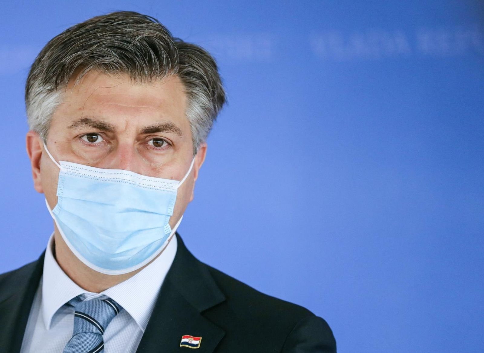 20.11.2020., Zagreb - Predsjednik Vlade Andrej Plenkovic dao je izjavu za medije nakon sastanka parlamentarne vecine u Nacionalnoj i sveucilisnoj knjiznici te se osvrnuo na uvodjenje novih mjera zbog lose epidemioloske situacije u Hrvatskoj. Photo: Igor Soban/PIXSELL