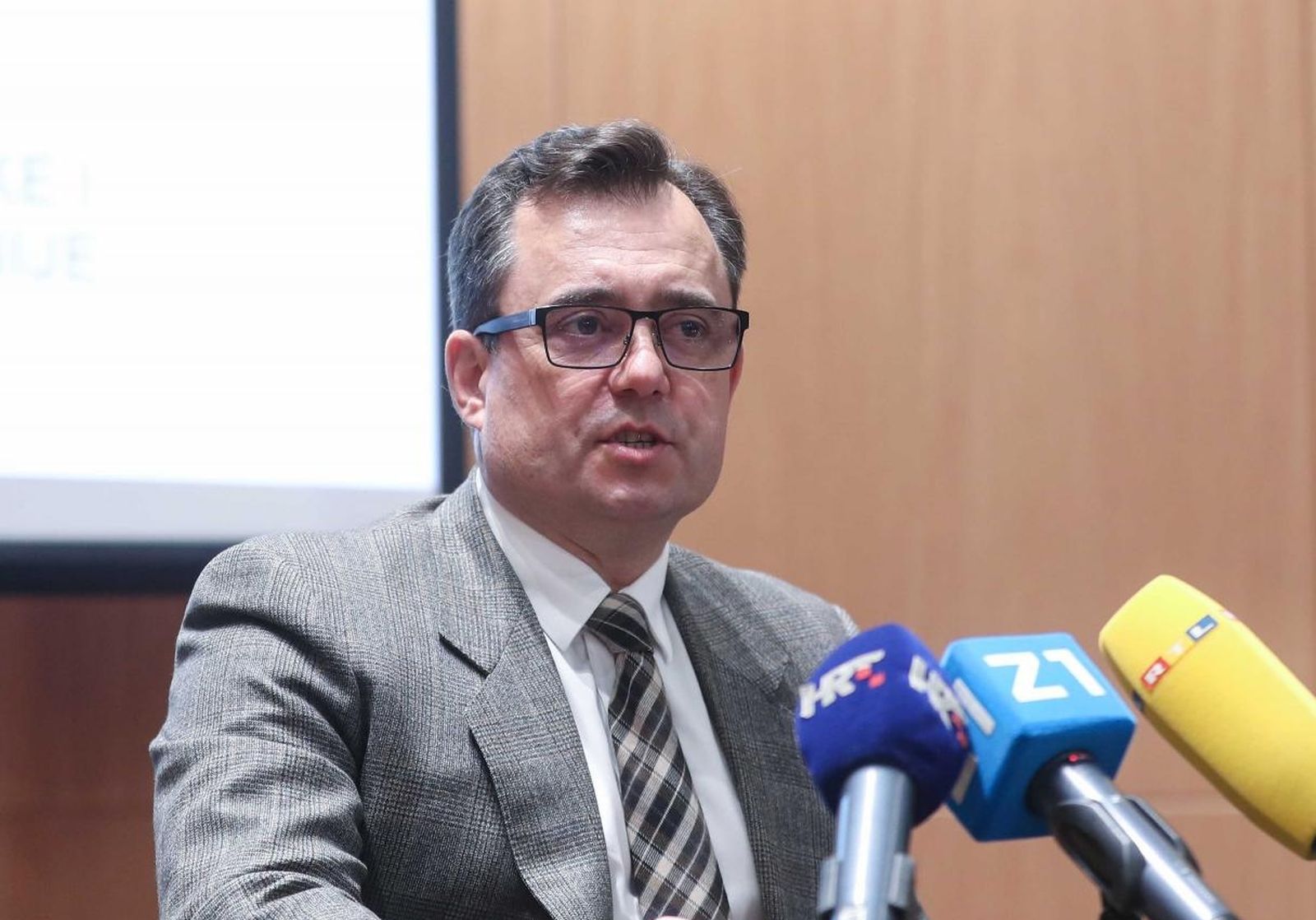 22.12.2020., Zagreb -  Konferencija za medije u organizaciji Fonda za obnovu Grada Zagreba, Krapinsko-zagorske zupanije i Zagrebacke županije, Ravnatelj fonda Damir Vandelic Photo: Zeljko Lukunic/PIXSELL