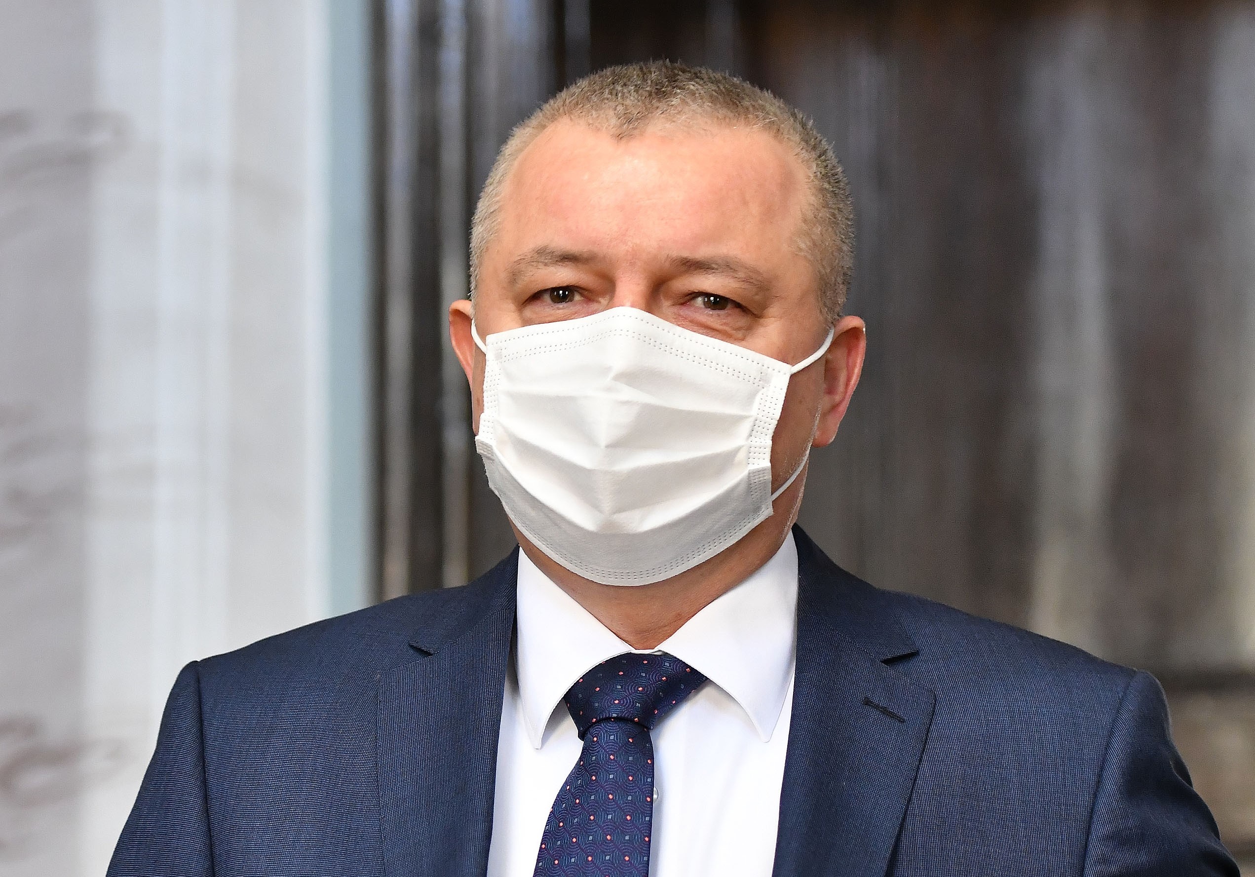 23.12.2020., Varazdin- Ministar prostornog uredjenja, graditeljstva i drzavne imovine Darko Horvat, zupanu Radimiru Cacicu u vlasnistvo dodijelio racunala i racunalnu opremu.
Photo: Vjeran Zganec Rogulja/PIXSELL