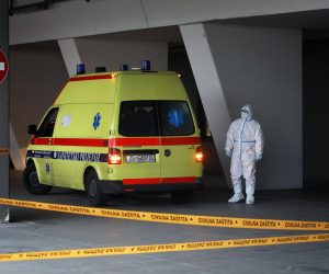 28.11.2020., Zagreb - Dolazak prvih pacijenata zarazenih koronavirusom u Arenu Zagreb.
Photo: Boris Scitar/Vecernji list/PIXSELL