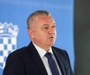 29.10.2020., Zagreb - Odrzana 17. sjednica Vlade Republike Hrvatske u Nacionalnoj i sveucilisnoj knjiznici. Darko Horvat dao izjavu za medije. 
Photo: Luka Stanzl/PIXSELL
