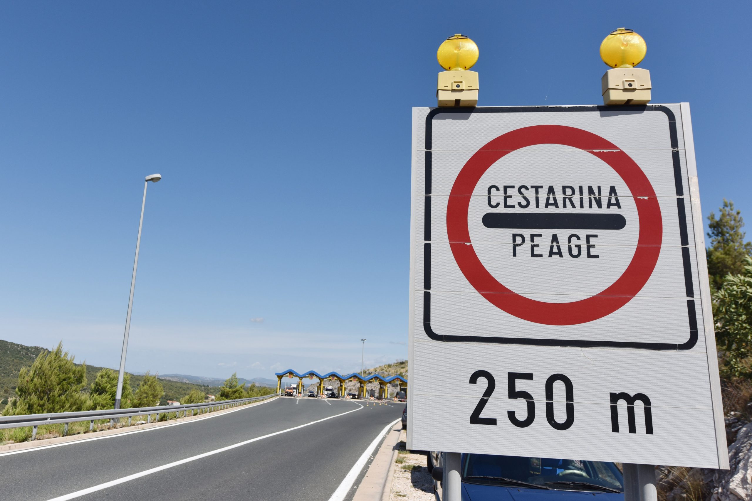 30.06.2017., Sibenik - Od 1. srpnja ljetne tarife cestarine za automobile i motocikle na autocestama kojima upravljaju Hrvatske autoceste i Autocesta Rijeka – Zagreb
Photo: Hrvoje Jelavic/PIXSELL