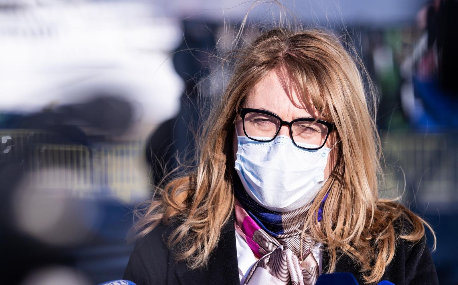 30.11.2020., Split - Epidemiolosko testiranje od danas se obavlja u splitskoj Trajektnoj luci na terminalu za kruzere. Na tom su mjestu dva odvojena punkta - jedan za osobe koje dolaze vozilom i koriste drive-in uslugu i drugi punkt za sve one koji dolaze na testiranje kao pjesaci.
Ravnateljica Nastavnog zavoda za javno zdravstvo Splitsko-dalmatinske zupanije Zeljka Karin
Photo: Milan Sabic/PIXSELL