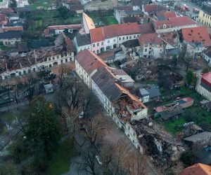 30.12.2020., Petrinja - Fotografija iz zraka na posljedice jucerasnjeg potresa u Petrinji. Snazan potres pogodio je jucer Hrvatsku, epicentar potresa magnitude 6.2 je bio 3 kilometra od Petrinje. Photo: Igor Kralj/PIXSELL