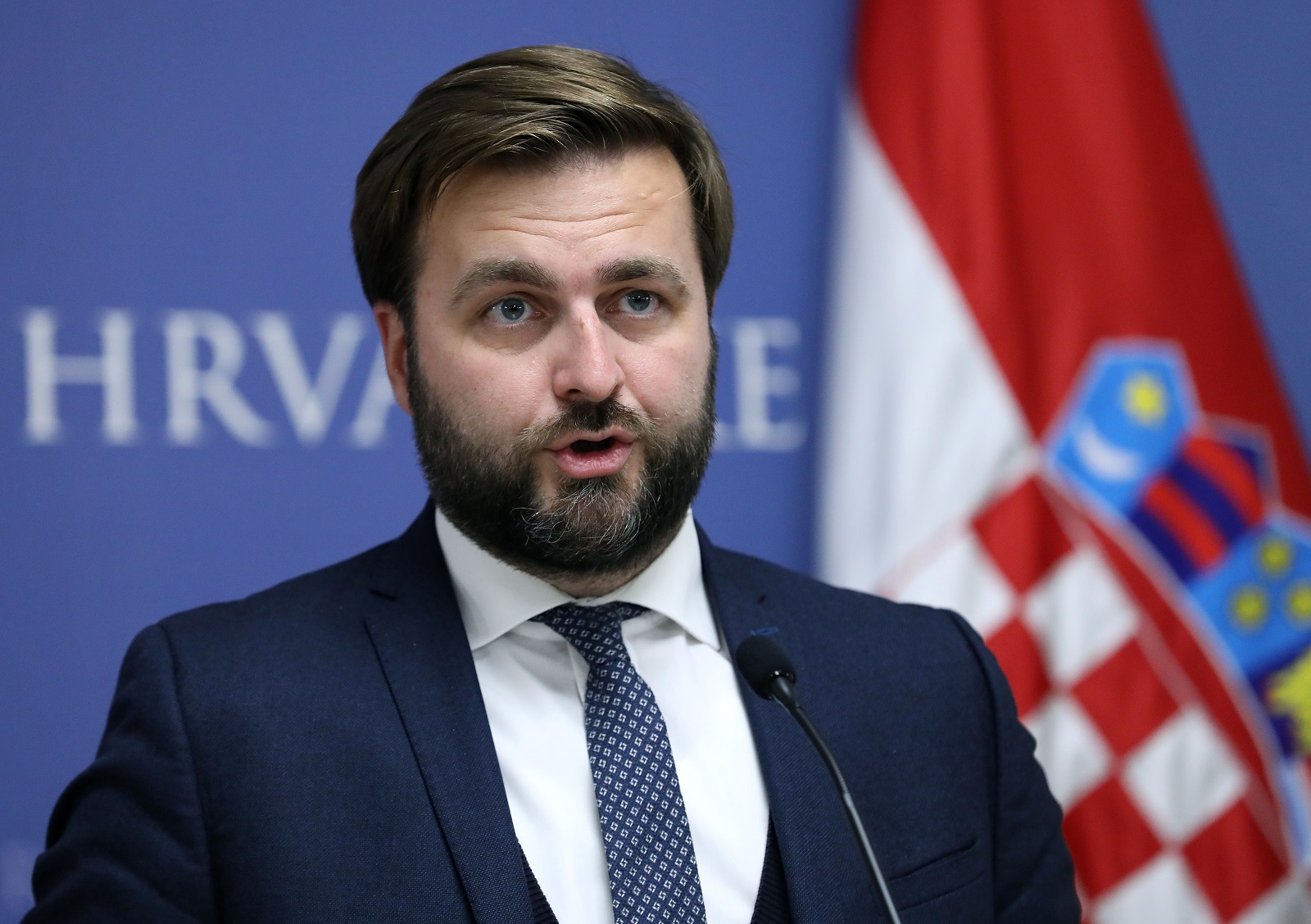 Zagreb, 09.12.2020. - Konferencija za medije ministra gospodarstva i odrivog razvoja Tomislava Æoriæa nakon sjednice Vlade. Na fotografiji Tomislav Æoriæ. foto HINA/ Lana SLIVAR DOMINIÆ/ lsd