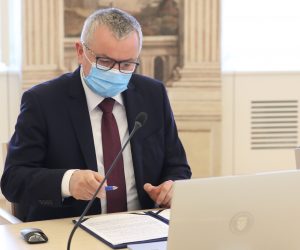 Zagreb,14.12.2020. - Redovita sjednica Vlade RH. Na fotografiji Darko Horvat.
foto HINA/ Admir BULJUBAŠIĆ/ abu