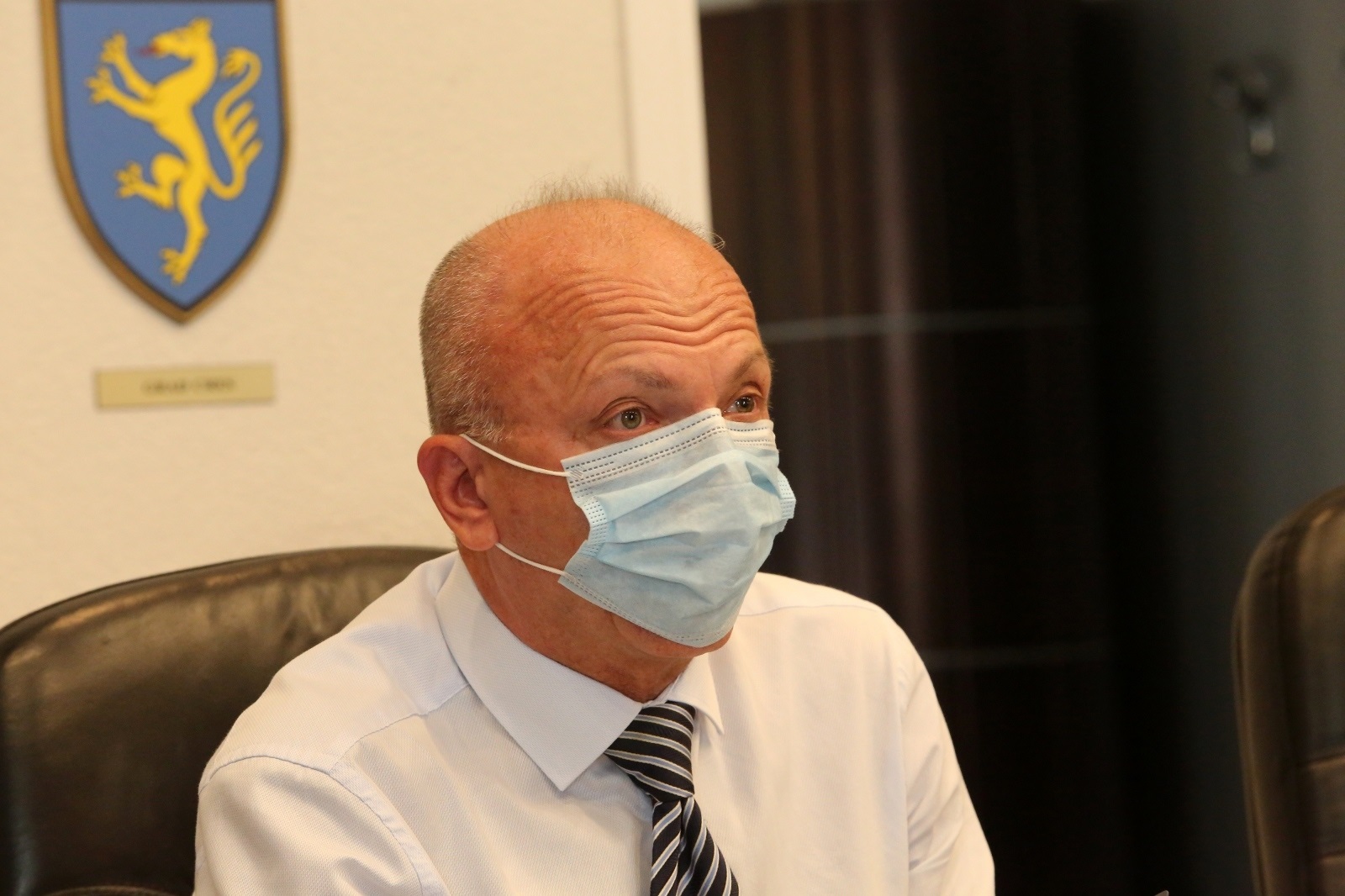 27.08.2020., Rijeka - U Zupaniji Primorsko goranskoj upriliceno je primanje za predsjednika uprave Liburnia Riviera Hotela Heimoa Waldemara Hirna sa suradnicima, povodom donacije 1,3 milijuna kuna vrijedne opreme Nastavnom zavodu za javno zdravstvo Primorsko-goranske zupanije. Ravnatelj Nastavnog zavoda za javno zdravstvo Primorsko-goranske zupanije Vladimir Micovic Photo: Goran Kovacic/PIXSELL