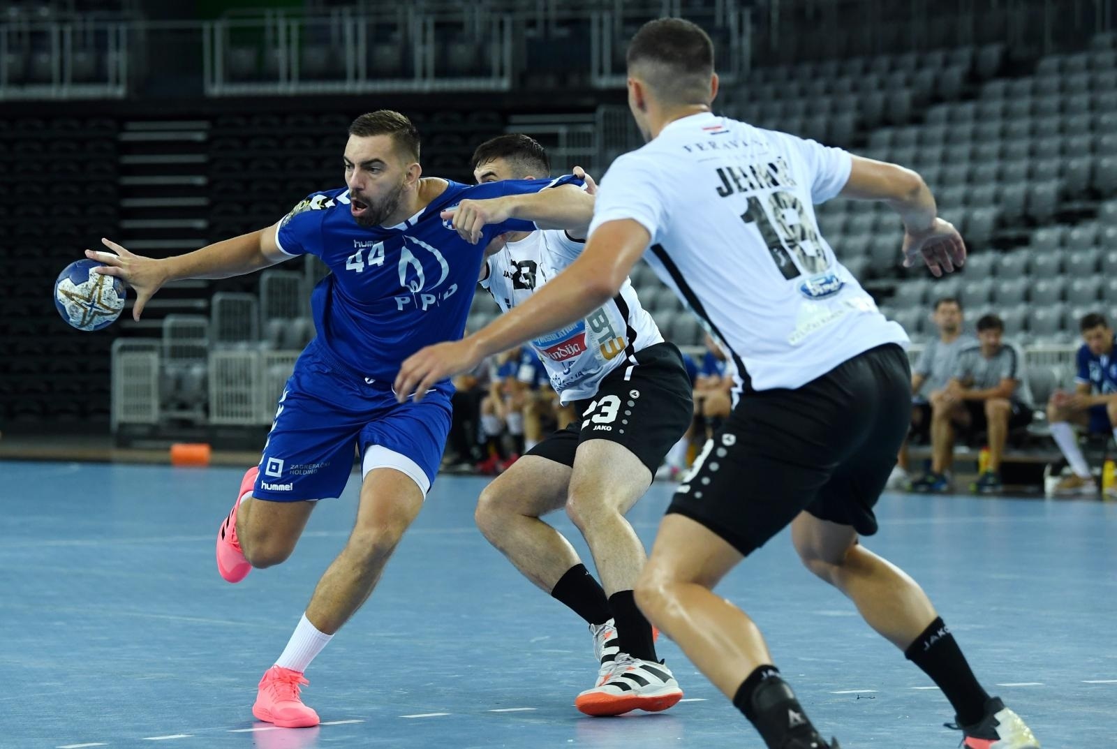 12.08.2020., Zagreb - Arena Zagreb, prijateljska utakmica RK PPD Zagreb i RK Nexe Nasice. Matej Hristic
Photo: Marko Lukunic/PIXSELL