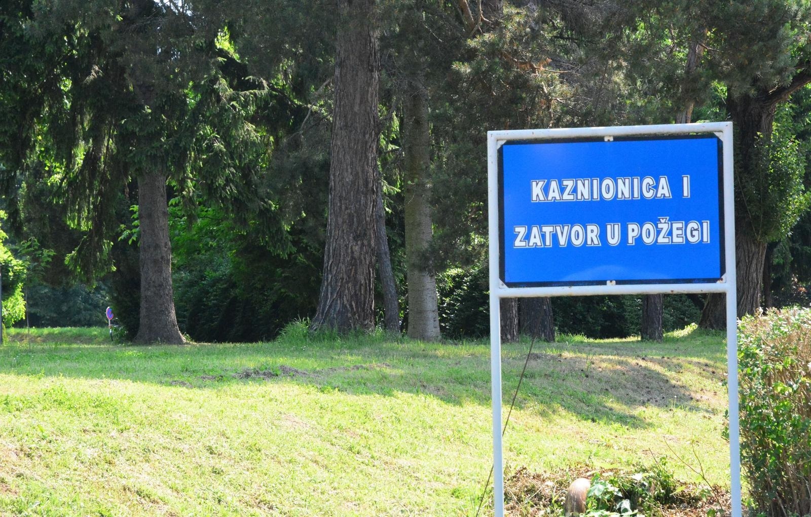 22.05.2017., Pozega - ​U Kaznionici i zatvoru u Pozegi odrzano je p​redstavljanje projekta "Roditeljstvo iza re​s​etaka"​, te​ obilazak ​ure​dj​enog odjela na kojem borave trudnice i majke s djecom​ do tri godine​ starosti​ koje sluze zatvorsku kaznu.​​ ​
Photo: Ivica Galovic/PIXSELL