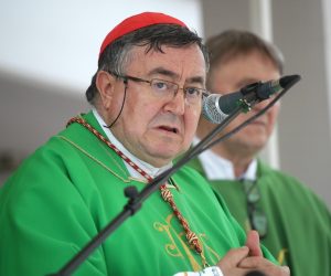 03.06.2018., Macelj - Sveta misa za sve zrtve kriznih puteva i maceljske mucenike u crkvi Muke Isusove. Kardinal Vinko Puljic. 

Photo: Zarko Basic/PIXSELL