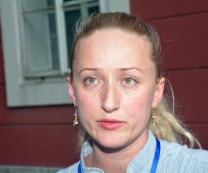 08.09.2016.Sisak-Pedesetak lijecnika iz zdravstvenih ustanova s podrucja Sisacko-moslavackoj zpaniji prosvjedovalo je pred zgradom Zupanije protiv neprimjene pravilnika o specijalizaciji.Ivana Smit.Photo:Nikola Cutuk/PIXSELL