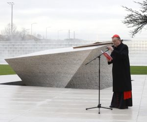10.12.2020., Zagreb - Na Trgu Stjepana Radica sveceno je, uz nazocnost gradonacelnika Milana Bandica, predstavnika drzavnih vlasti, te drugih visokih uzvanika, otvoren Spomenik domovini.
Photo: Patrik Macek/PIXSELL