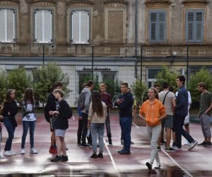 09.09.2019., Pula - 
Dolazak i prijem u sportskoj dvorani Pulske gimnazije za novi narastaj skolaraca. Rijeci dobrodoslice zazelio im je ravnatelj gimnazije Filip Zoricic sa profesorima .
Photo: Dusko Marusic /PIXSELL